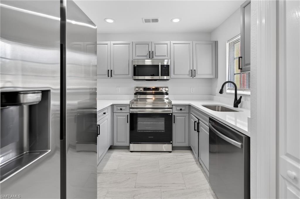 VILLAGE OF STONEYBROOK - Residential