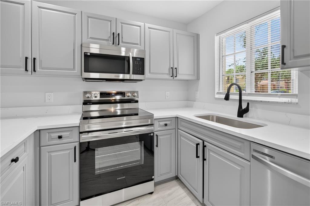 VILLAGE OF STONEYBROOK - Residential