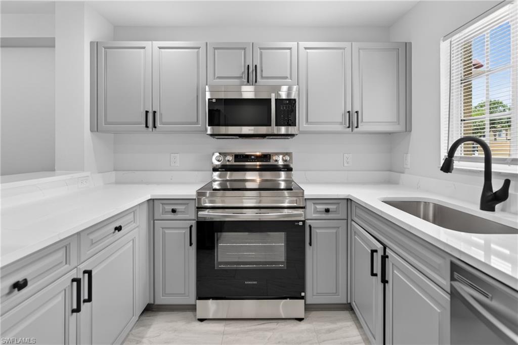 VILLAGE OF STONEYBROOK - Residential