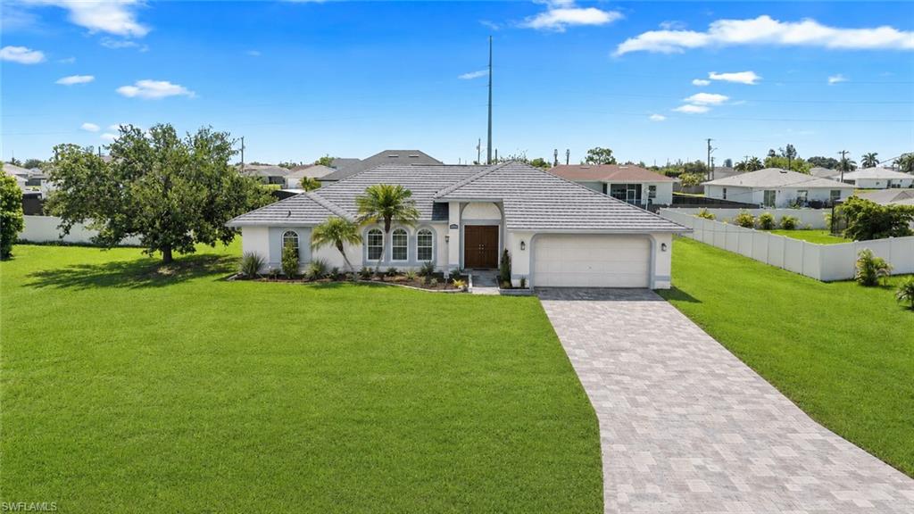 CAPE CORAL - Residential