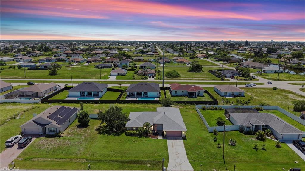 CAPE CORAL - Residential