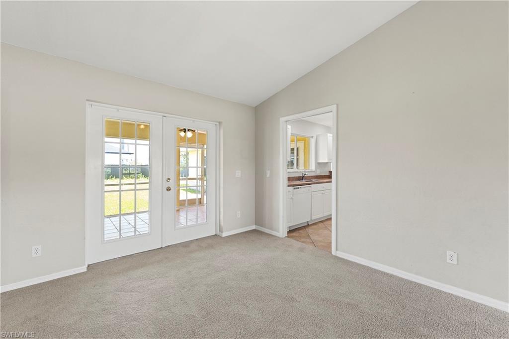CAPE CORAL - Residential