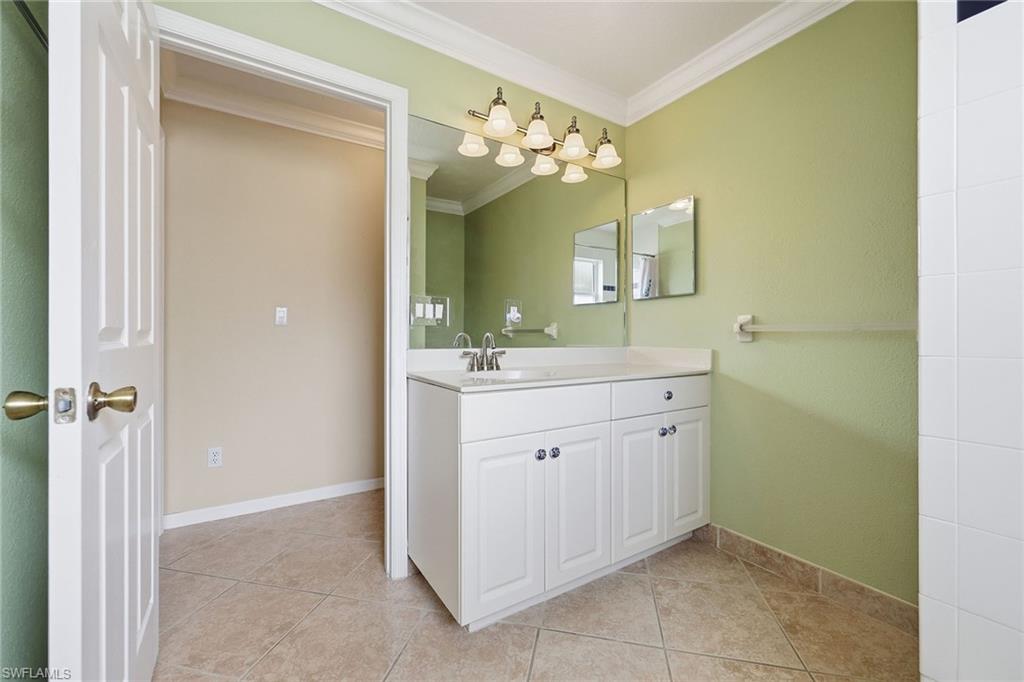 HUNTINGTON LAKES - Residential