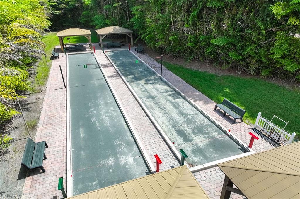HUNTINGTON LAKES - Residential