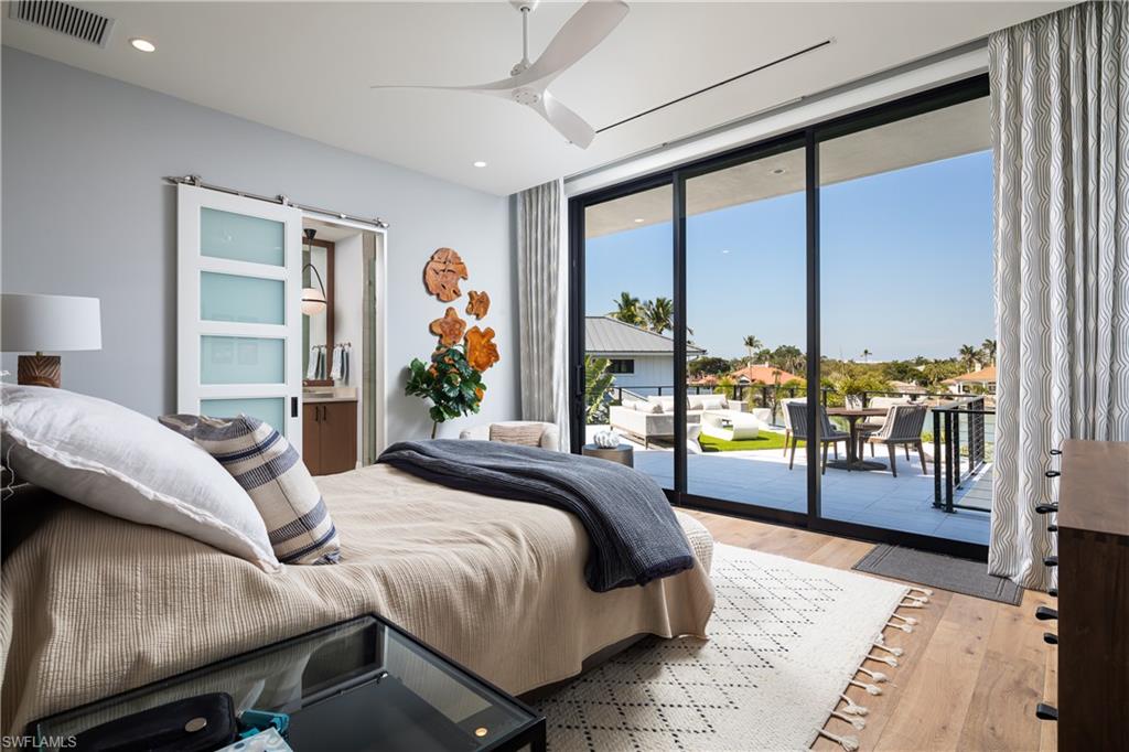 MOORINGS - Residential