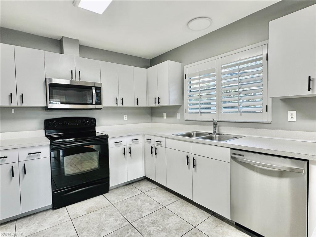 HEITMANS - Residential Lease