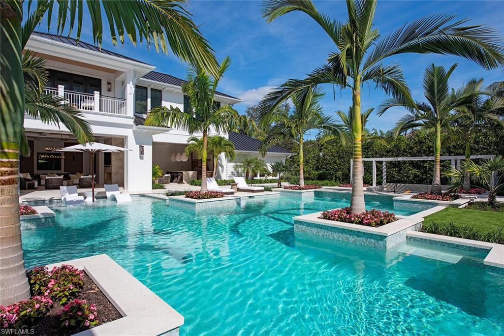 AQUALANE SHORES - Residential