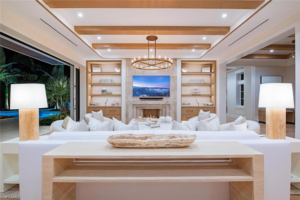 AQUALANE SHORES - Residential