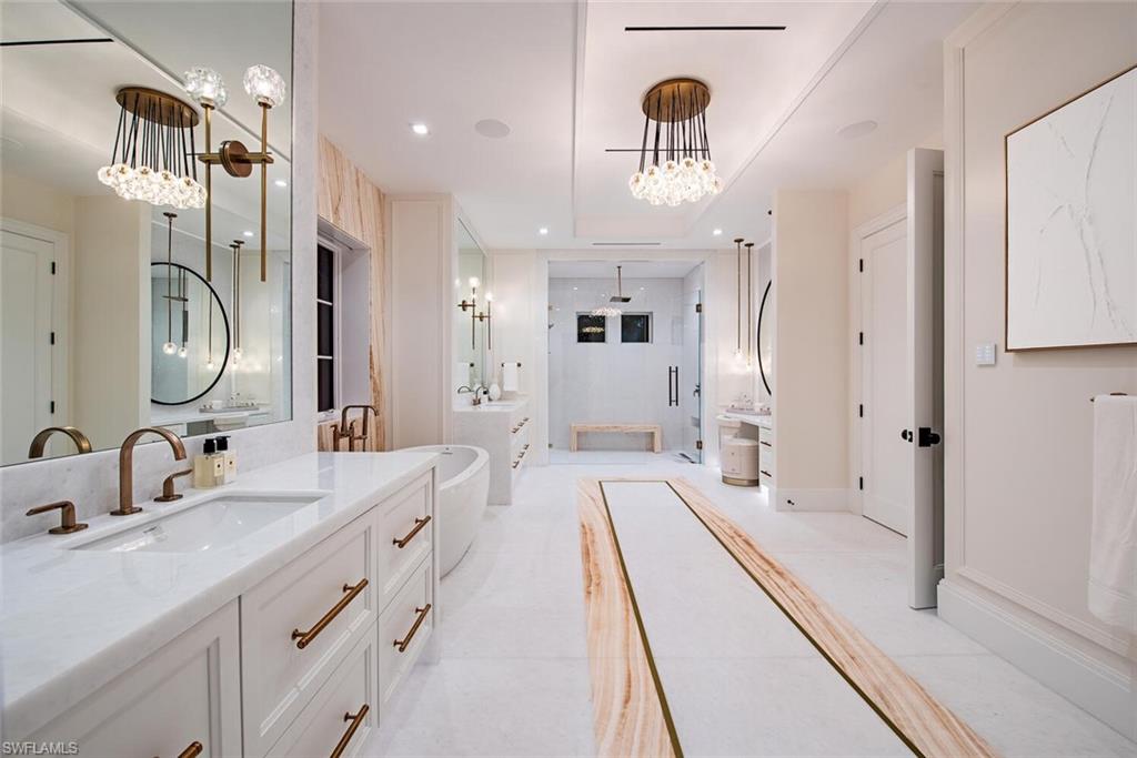 AQUALANE SHORES - Residential
