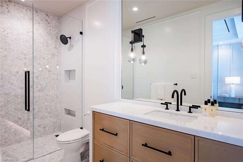 AQUALANE SHORES - Residential