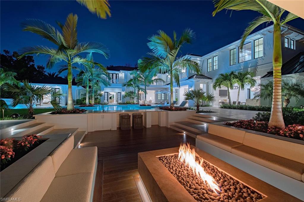 AQUALANE SHORES - Residential