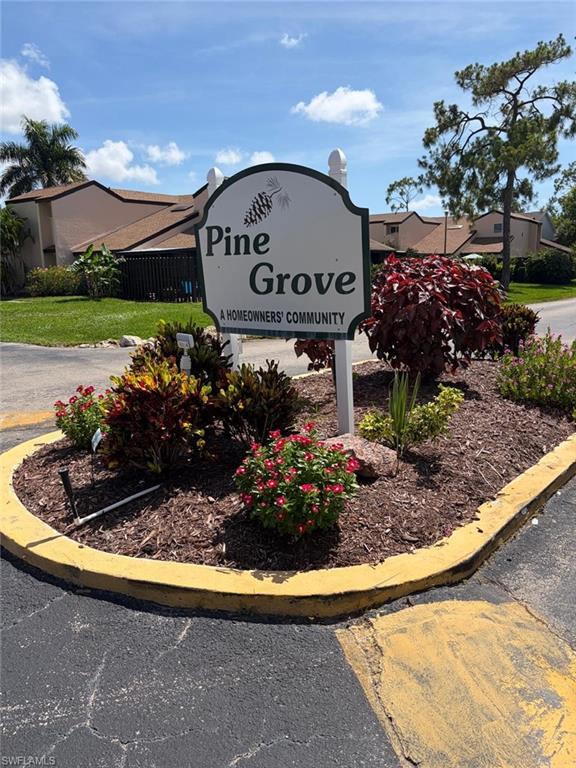 PINE GROVE TOWNHOUSES - Residential Lease