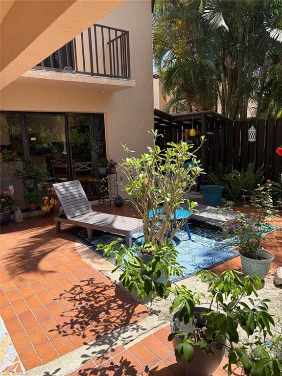 PINE GROVE TOWNHOUSES - Residential Lease