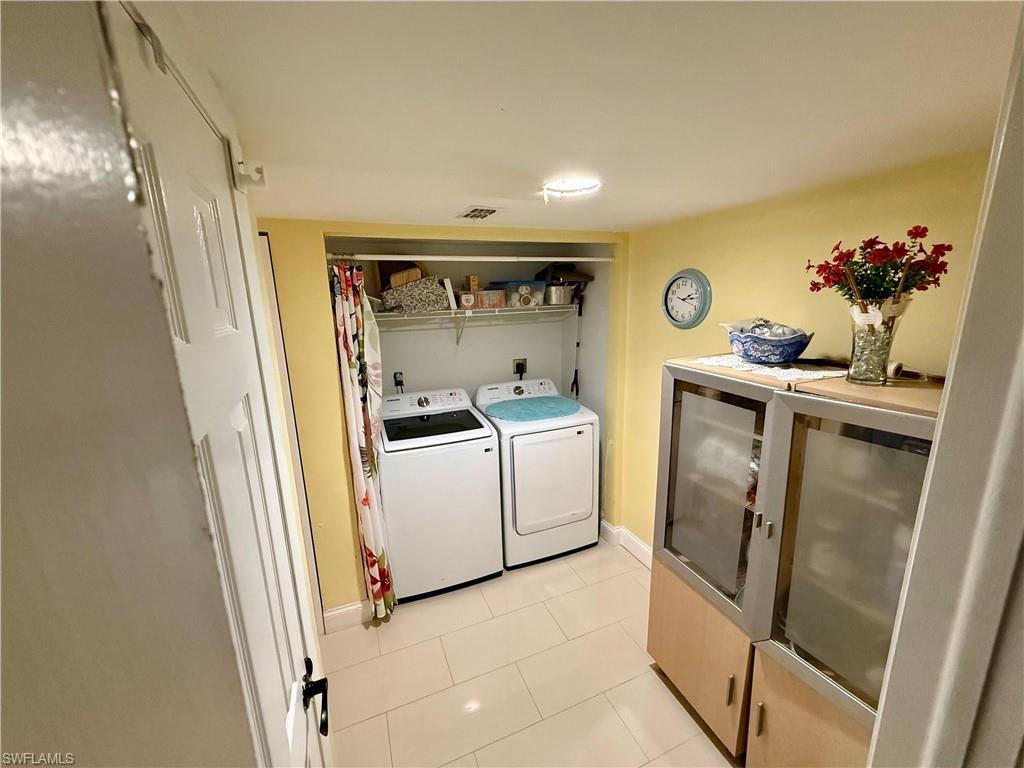 PINE GROVE TOWNHOUSES - Residential Lease