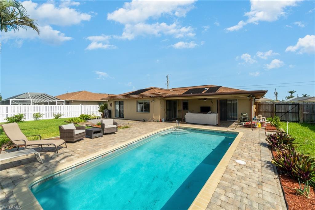 CAPE CORAL - Residential