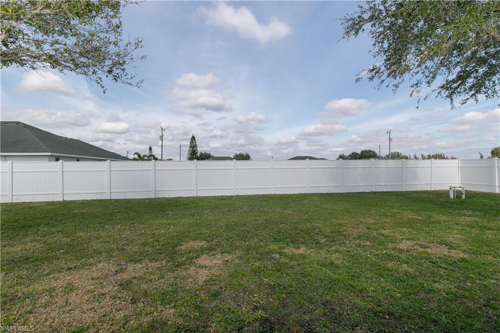 CAPE CORAL - Residential