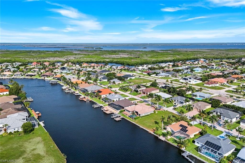 CAPE CORAL - Land