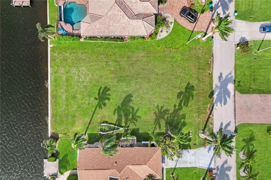 CAPE CORAL - Land