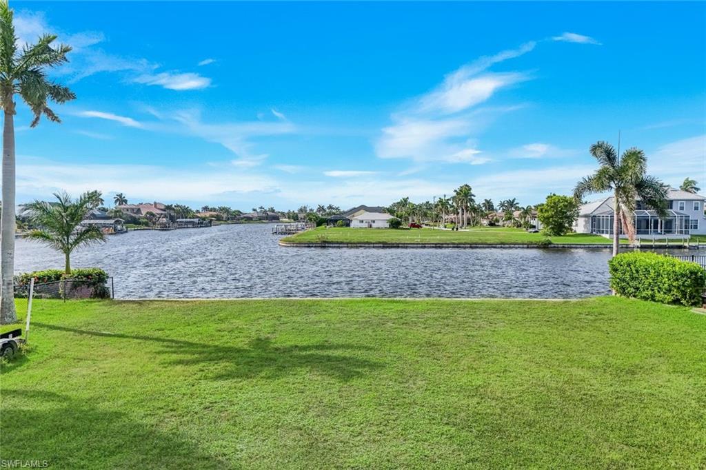 CAPE CORAL - Land
