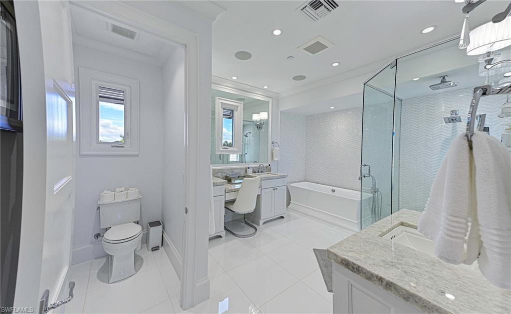 BAREFOOT BEACH - Residential