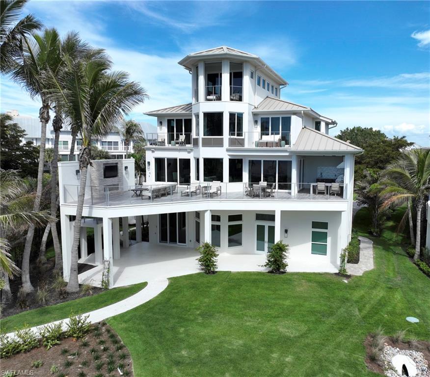 BAREFOOT BEACH - Residential