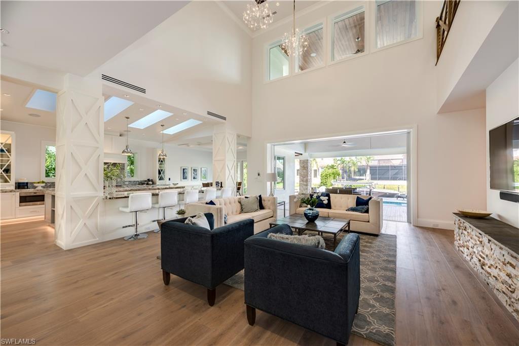 AQUALANE SHORES - Residential