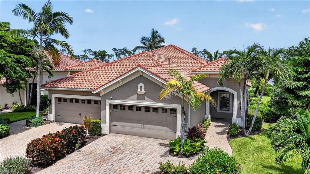 VILLA PALMERAS - Residential