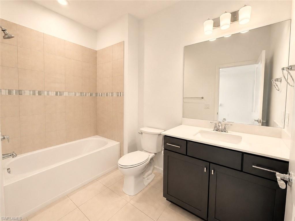 NORTHRIDGE - Residential Lease