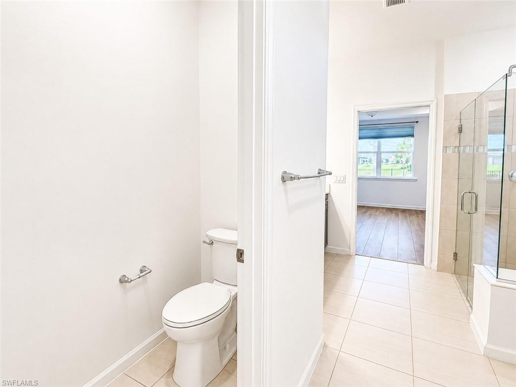 NORTHRIDGE - Residential Lease