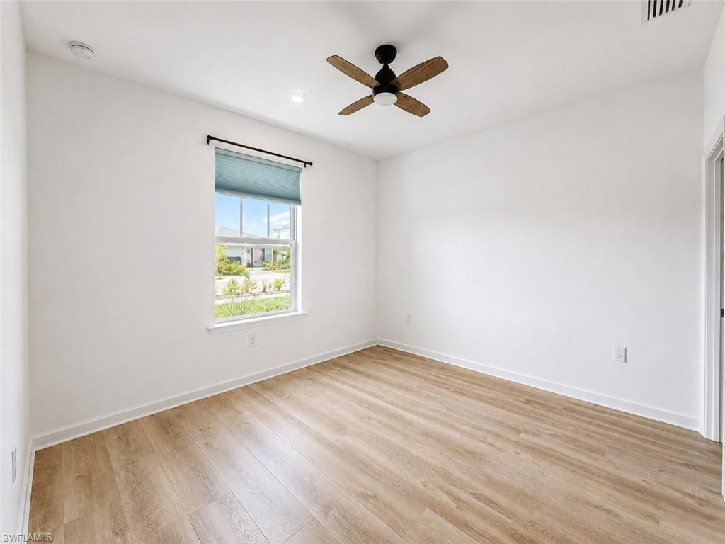 NORTHRIDGE - Residential Lease