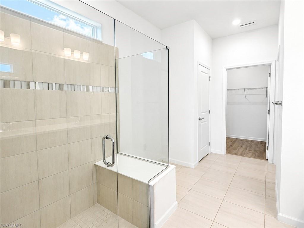 NORTHRIDGE - Residential Lease