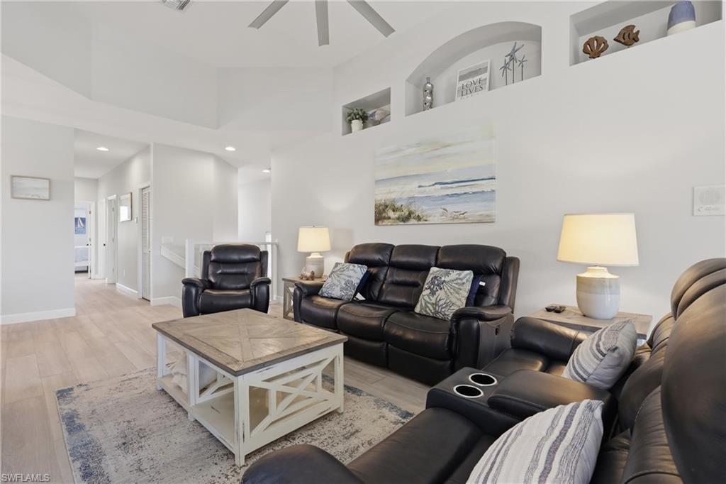 OXFORD POINTE - Residential