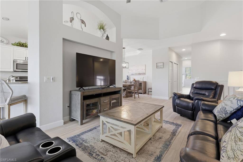OXFORD POINTE - Residential