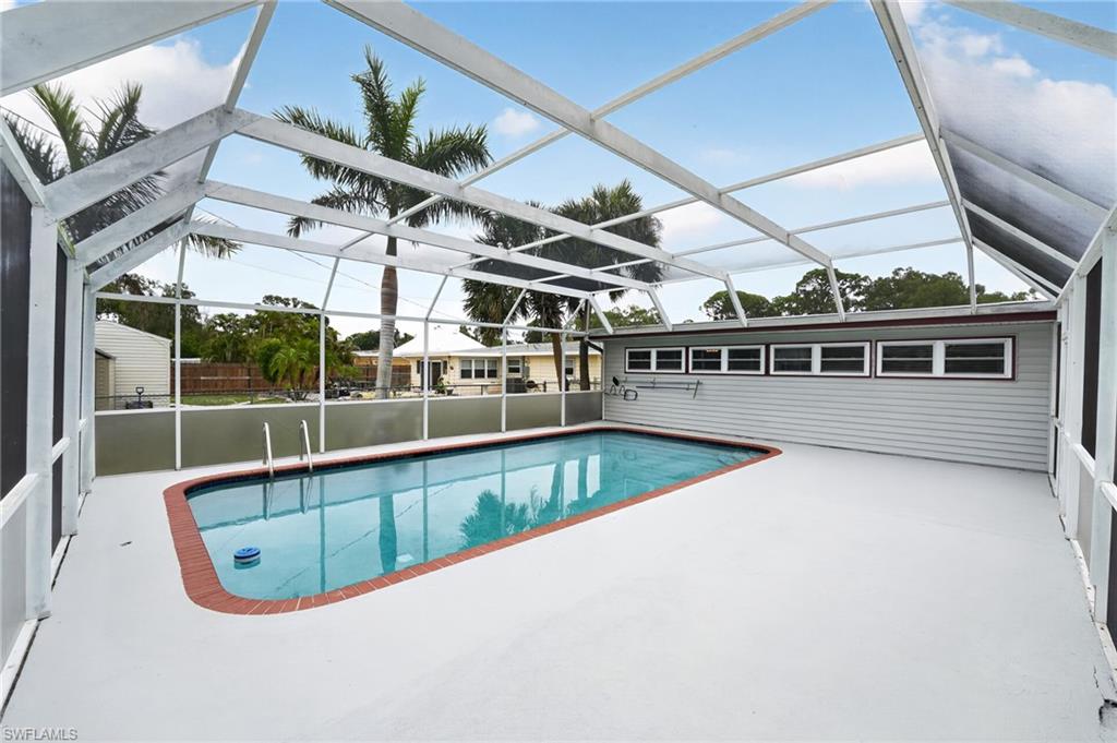 ACREAGE - Residential