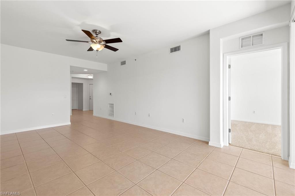 SABAL POINTE - Residential