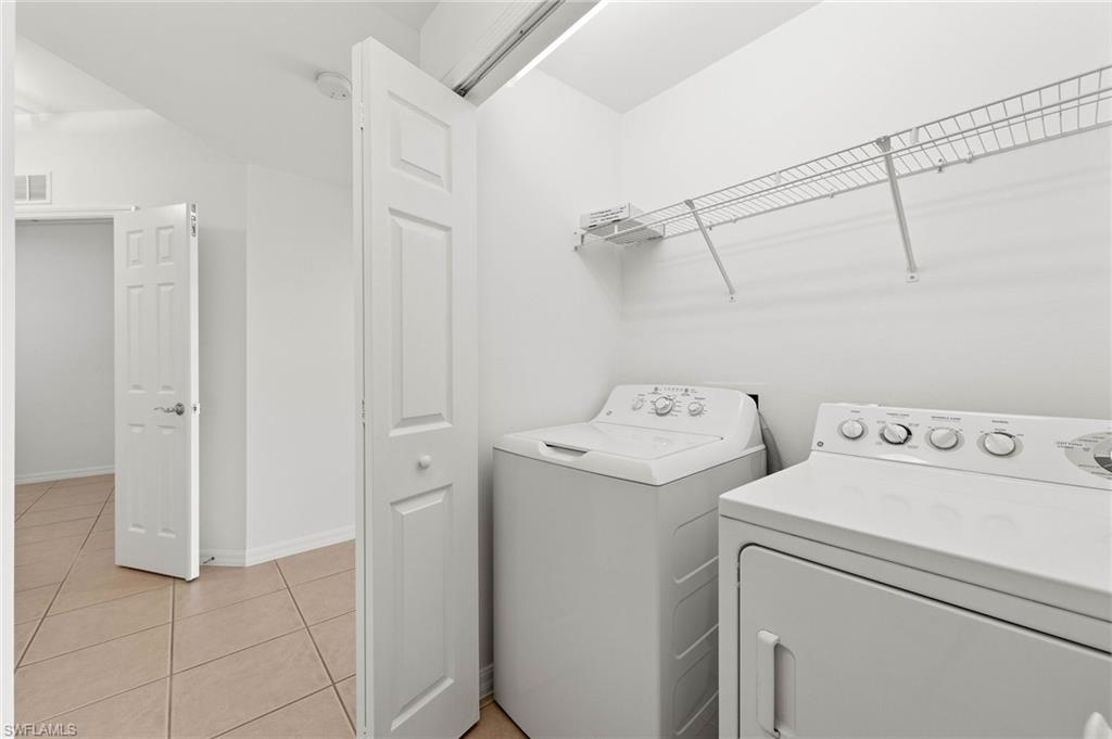 SABAL POINTE - Residential