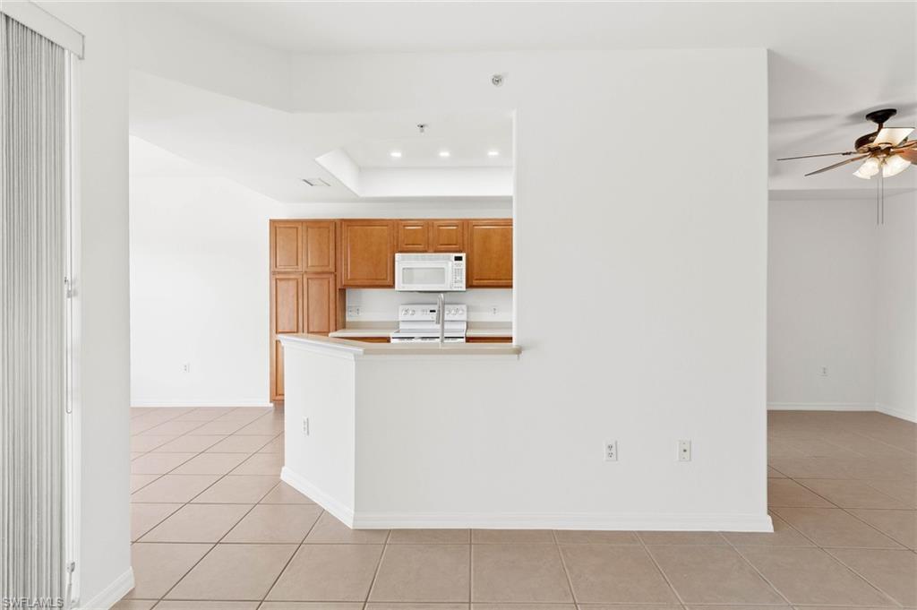 SABAL POINTE - Residential