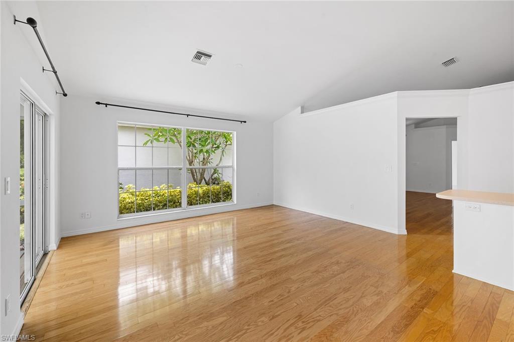 CARRIAGE CIRCLE OF NAPLES - Residential