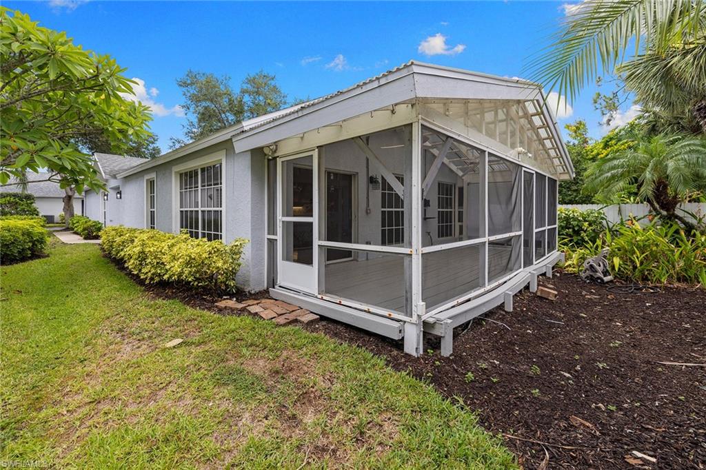 CARRIAGE CIRCLE OF NAPLES - Residential