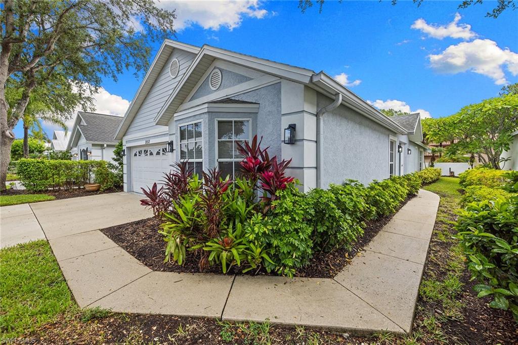 CARRIAGE CIRCLE OF NAPLES - Residential