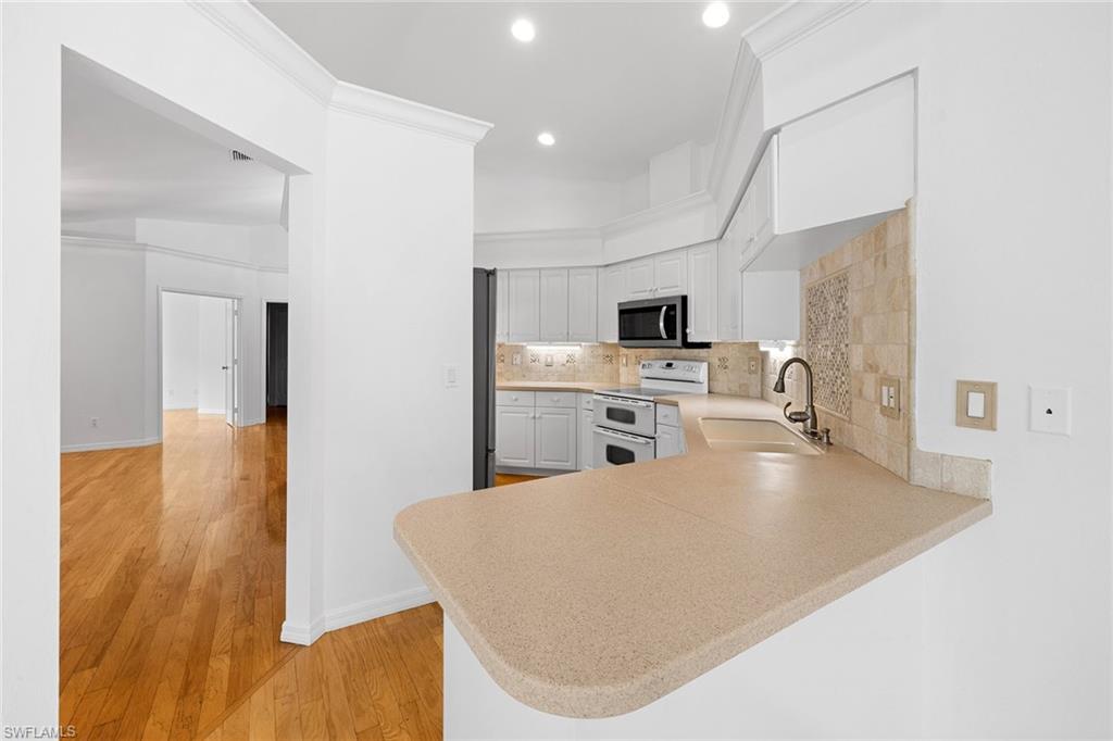 CARRIAGE CIRCLE OF NAPLES - Residential