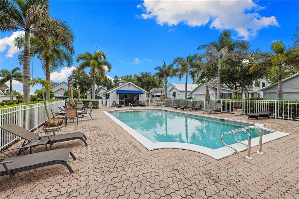 CARRIAGE CIRCLE OF NAPLES - Residential
