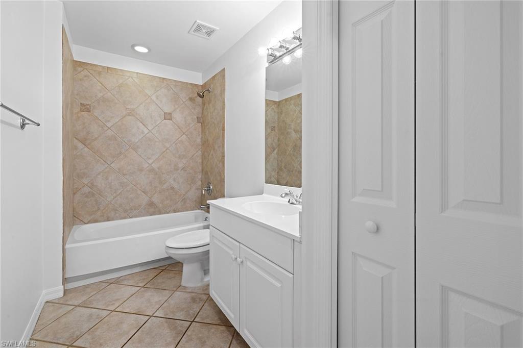 CARRIAGE CIRCLE OF NAPLES - Residential