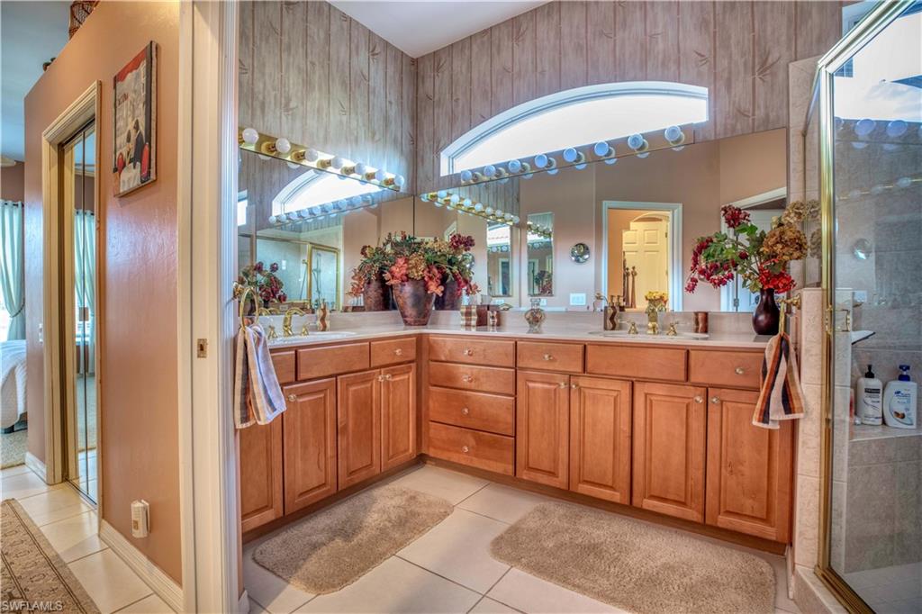 VANDERBILT COUNTRY CLUB - Residential