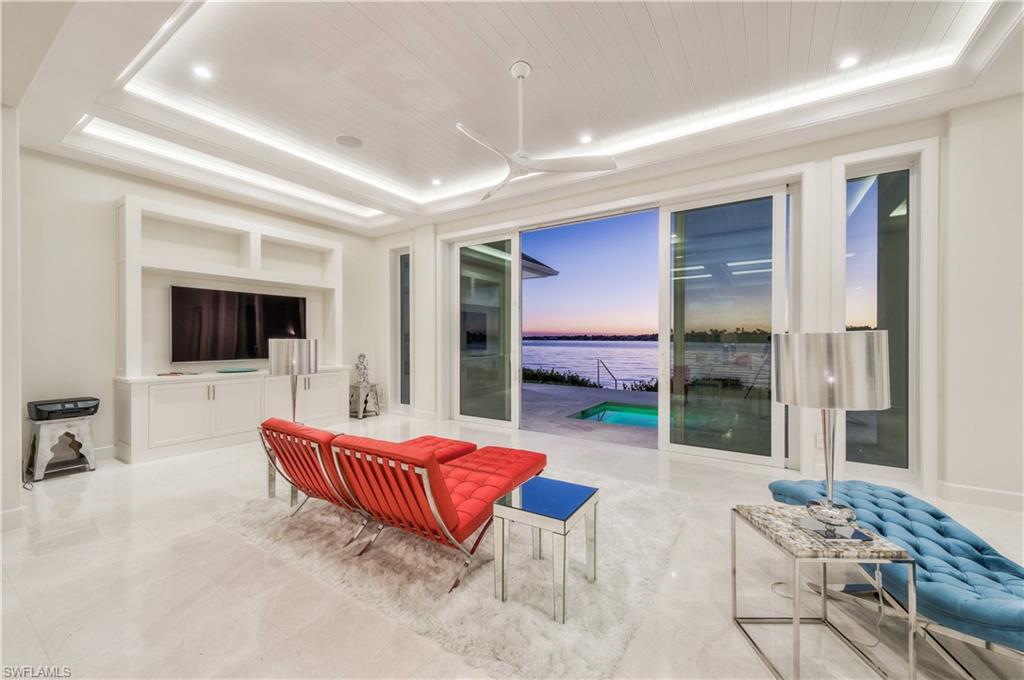 OYSTER BAY - Residential