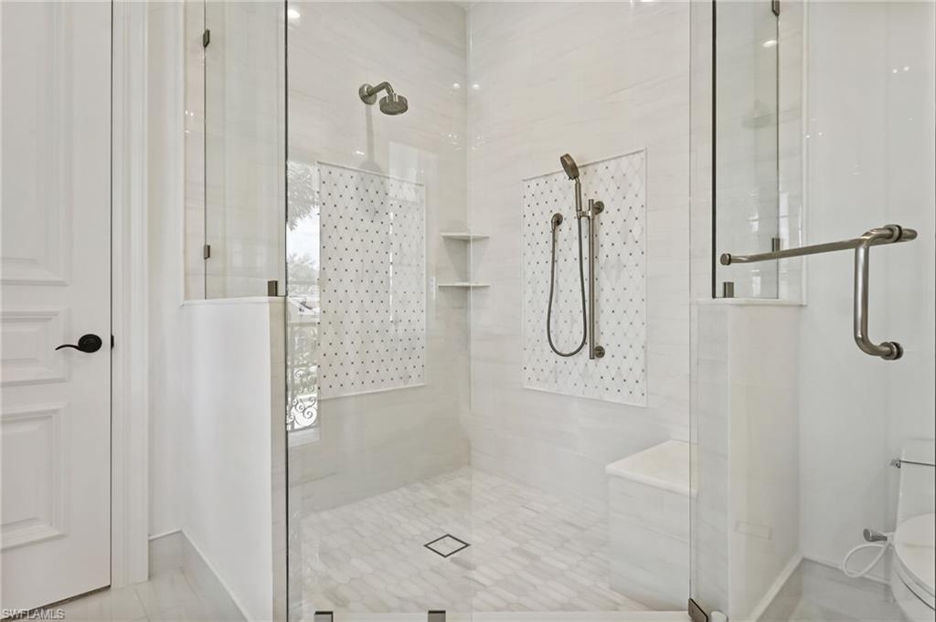 BAY COLONY SHORES - Residential