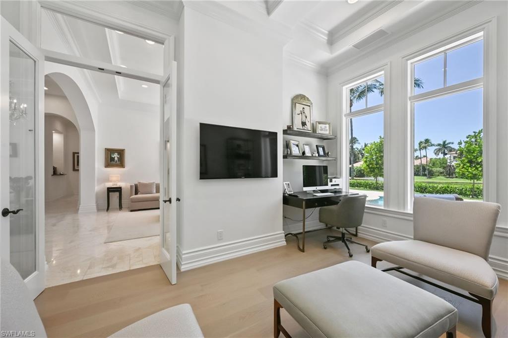 BAY COLONY SHORES - Residential