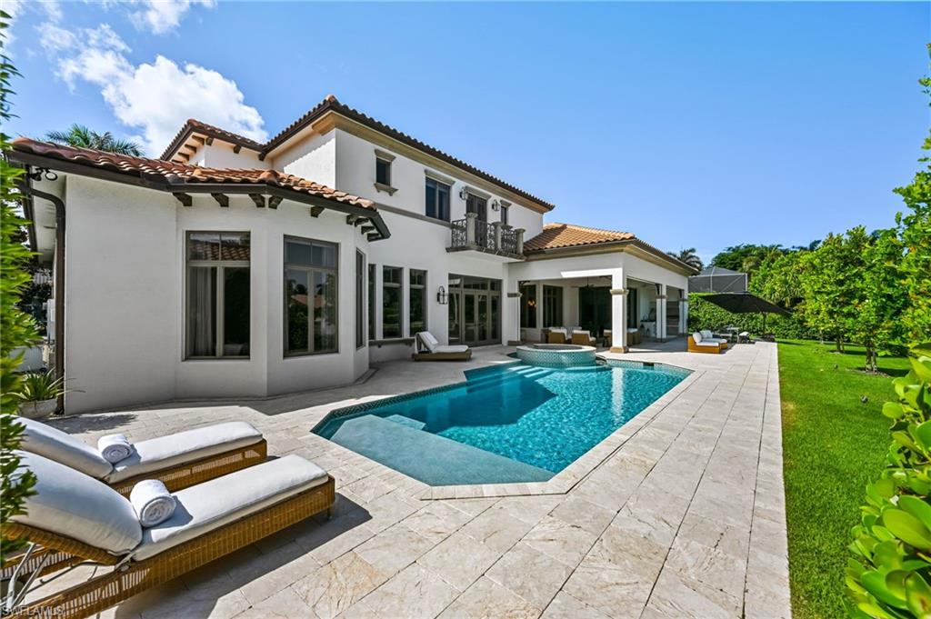 BAY COLONY SHORES - Residential