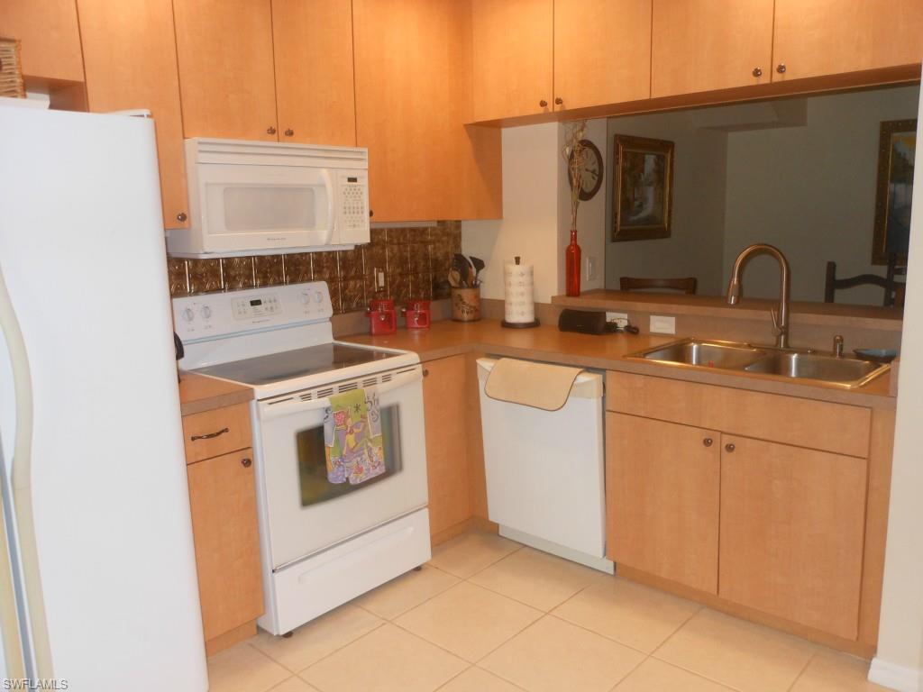 VAN LOON COMMONS - Residential