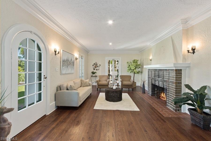 RIVERSIDE - Residential